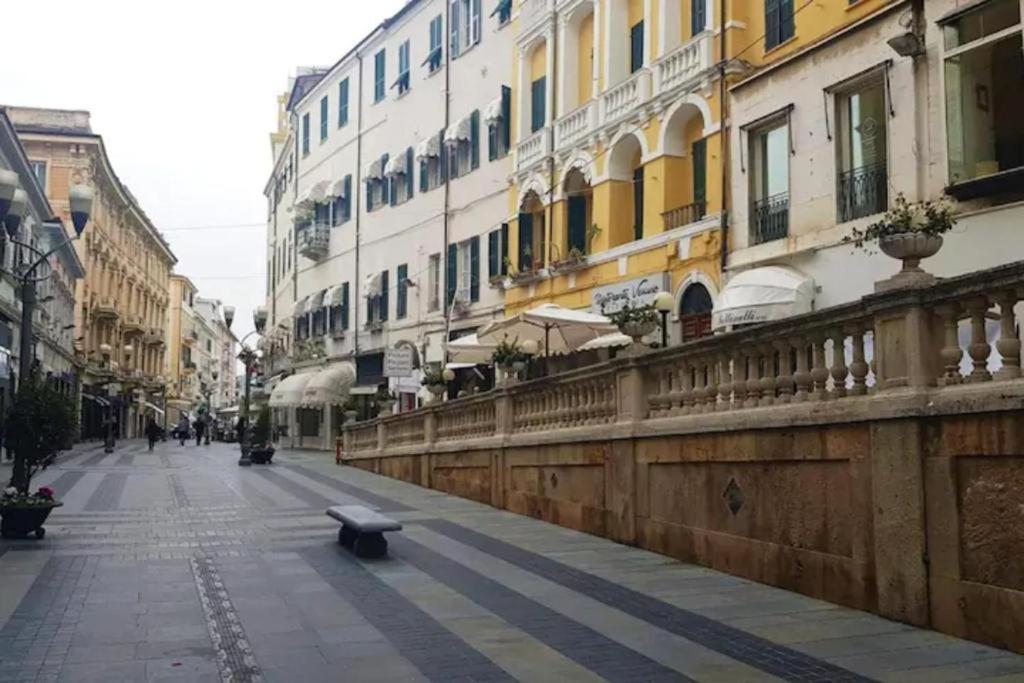 Casa Carina Centro Citta Con Garage Privato Apartment ซานเรโม ภายนอก รูปภาพ